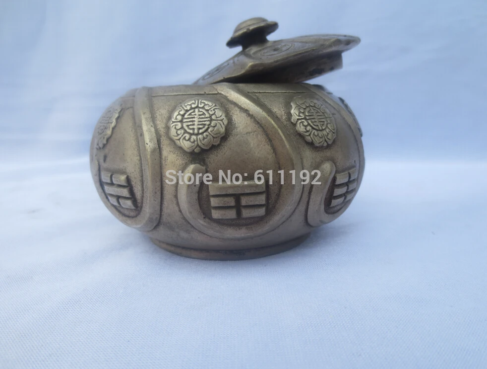

Old tibet silver Home decoration Fengshui earthen jar, Jars Metal crafts