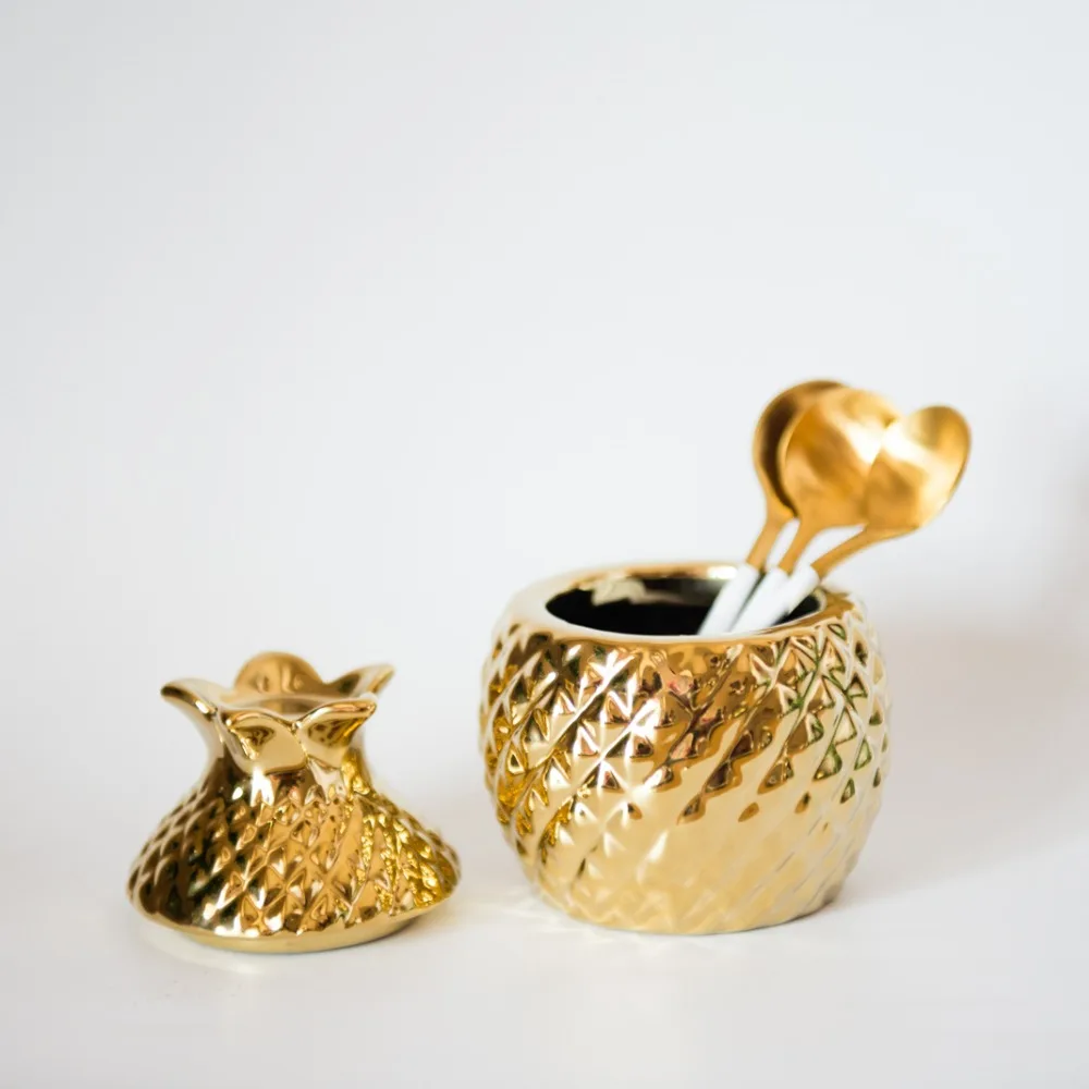 Europe style ceramic pineapple golden pineapple storage box pineapple decor Sugar Bowl Canister