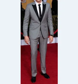 Najtaniej Slim Fit Groomsmen Szczyt Czarny Lapel Groom Smokingi światła Szary Mężczyzna Garnitury ślubne Najlepszy Człowiek (kurtka + Spodnie + Krawat + Chusteczka) B772