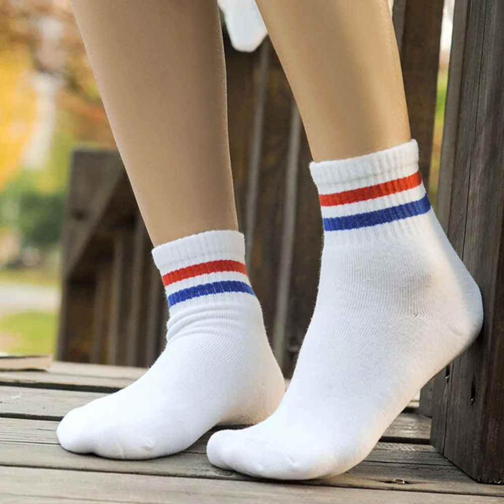 

2019 New Unisex Creative Harajuku Letter Cotton Skateboard Sock Comfortable cycling socks sports yoga socks Dropshipping