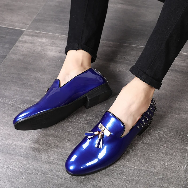 Модные яркие деловые свадебные кожаные туфли; официальная обувь для рождественской вечеринки; Туфли-оксфорды с заклепками и кисточками; мужские туфли; Прямая поставка - Цвет: Blue