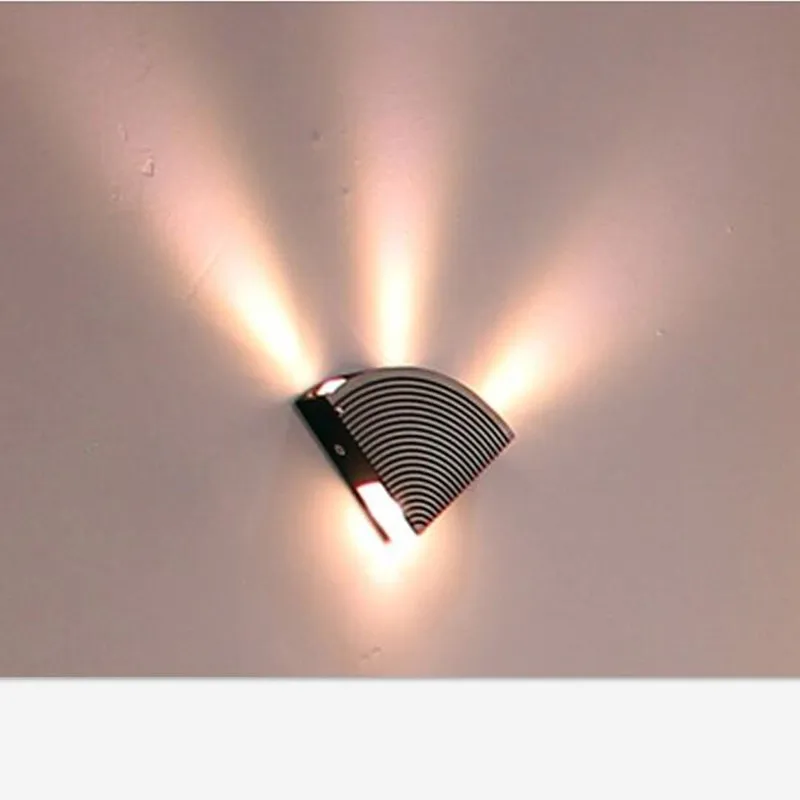 free shipping modern 4W Aluminum Triangle led wall lamp AC85 265V high