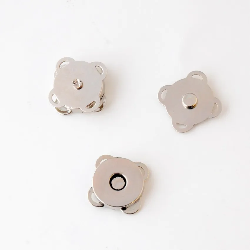

Free shipping 20 Sets Silver Tone Buttons Magnetic Purse Snap Clasps/ Closure for Purse Handbag 20x20mm J3264