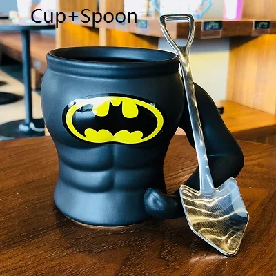 ULKNN Мстители Лига Супермен Бэтмен 3D доспехи Loricae кружки керамическая кофейная чашка офисные украшения Copo мультфильм посуда для напитков хороший подарок - Цвет: Batman with spoon
