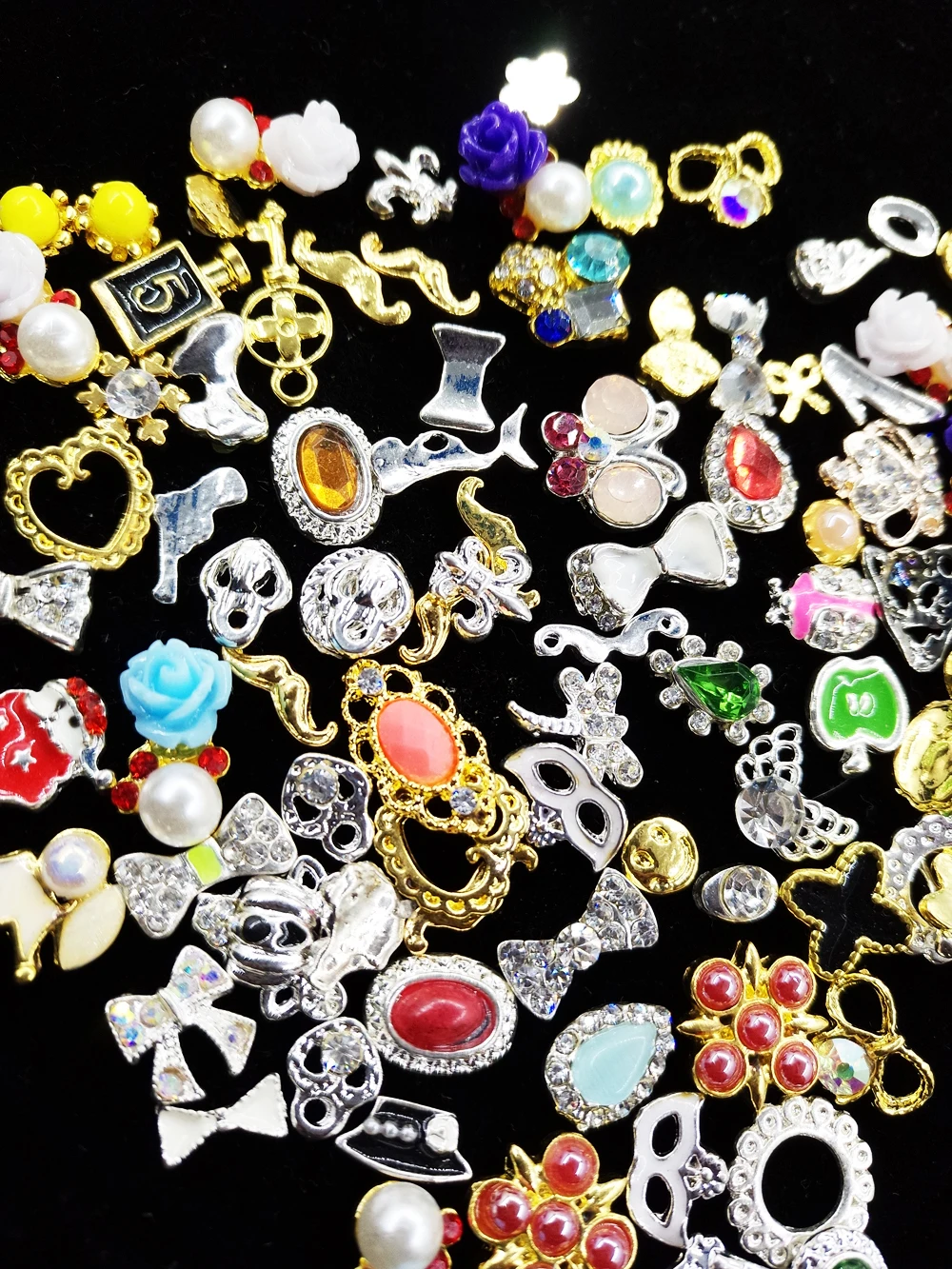 

Random 10pc Glitter Bow&Flower 3d Nail Art Decorations with Rhinestones, Alloy Nail Charms Jewelry for Nail Gel/Polish Tools