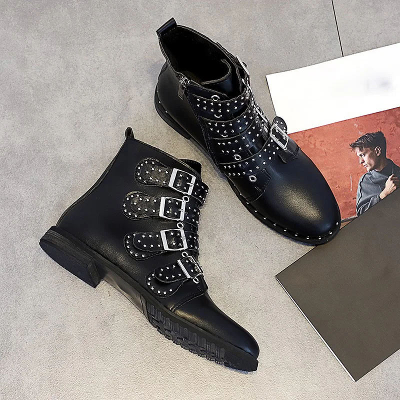 

Women's Boots Rome Style Pointed Toe Fashion Metal Rivet Buckle Large Size Boots Women
