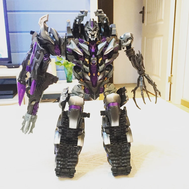 

Transformation L-grade Purple Galvatron Movie Leader Dark of The Moon Asia Limited with Movable Hands KO Tank Model Robot Toys