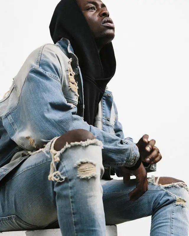 represent distressed jeans