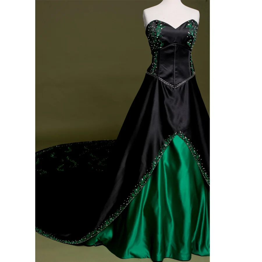 Hot Sale Embroidery Vintage Gothic Wedding Dress Real Photo Black