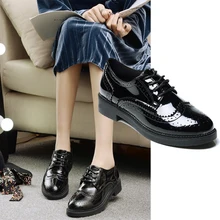 Туфли-оксфорды; Новинка года; сезон весна-осень; обувь на плоской подошве; кожаные лоферы с резным узором; Черная Обувь На Шнуровке; женская повседневная обувь