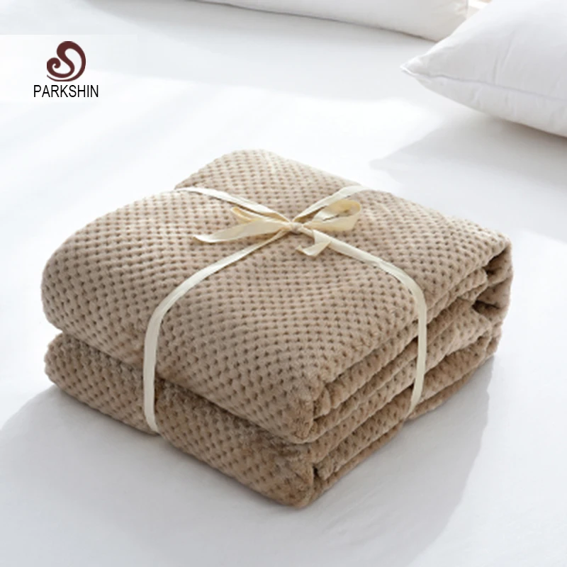 

Parkshin Modern Khaki Flannel Pineapple Blanket Aircraft Sofa Office Adult Blanket Car Travel Cover Throw Blanket For Couch