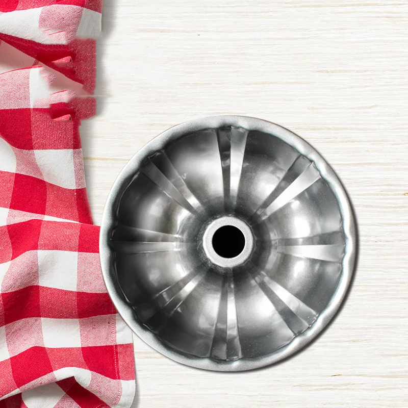 tube cake pan
