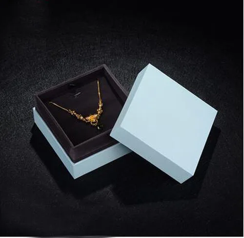 L pendant box