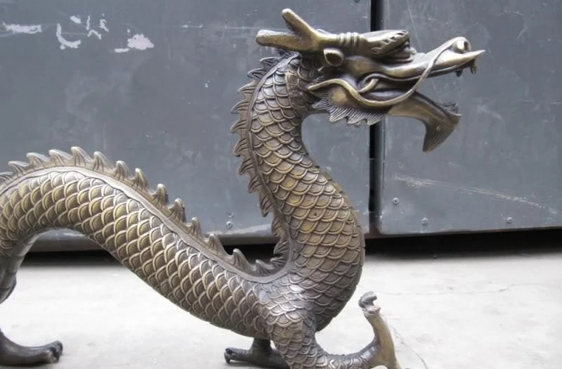

Chinese Folk collection Old Bronze Copper Made myth Lucky Fly Dragon Statue