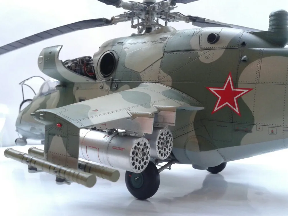 Trumpeter 05103 1/35 Mi-24V задний вертолет