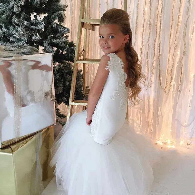 country-wedding-white-mermaid-flower-girls-dresses-tulle-ball-gown-train-lace-applique-beads-little-girls-pageant-dress-holy-communion-dress (3)_