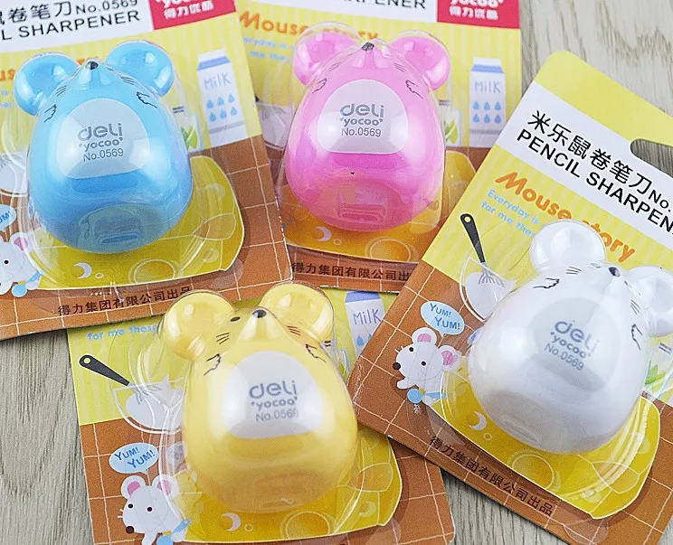 1pcs Deli 0569 pencil sharpener (card installed) cute mouse sharpener