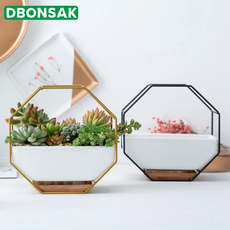 

New Metal Iron Rack White Ceramic Planter Pot Simple Octagonal Geometric Wall Hanging Ceramic Flower Pot Bamboo Tray Iron Frame
