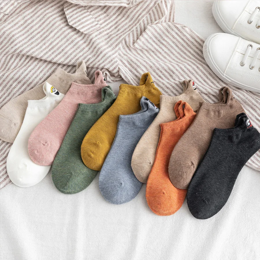 Sommer-Kawaii-Bestickt-Emoji-Frauen-Socken-Fashion-Lustige-Socken-Teen-M-dchen-Gl-cklich-Baumwolle-Nette(1)