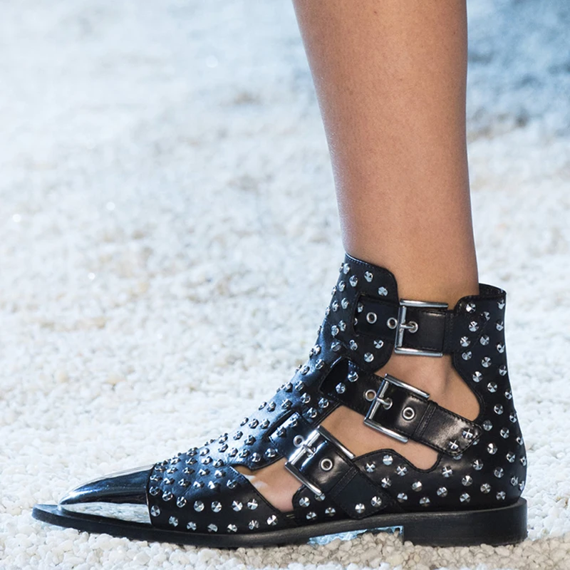 

19SS Rivets Leather Hollow Buckles Martin Ankle Boots Sexy Metal Pointy Toe Sandals Chelsea Boots Soft Flat Casual Woman Shoes