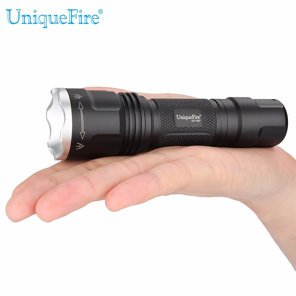 UniqueFire UF-1507 Portable Mini Rotating Black Color CREE XPEXPG Lamp Bead LED Flashlight Use 1x18650 Rechargeable Battery3