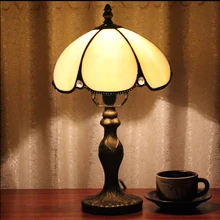 8 дюймов Тиффани Стиль Настольная лампа с цветами и листьями моделей с пятнистости Стекло бесплатно получить 5 Вт E27 светодио дный лампы AC110V/220 В