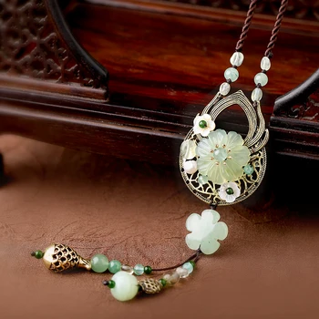 

Natural Women's Classic Necklace Jade Pendant Attached Fine Jewelry Clothing Accessories Free Shipping