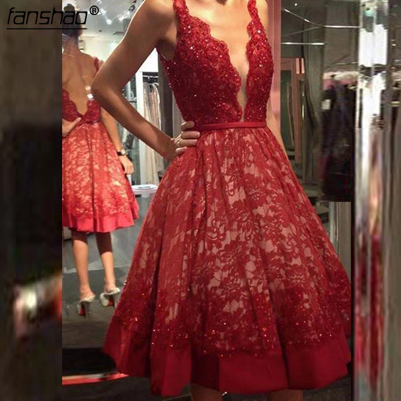 

Red Homecoming Dresses Deep v-neck Backless A-line Lace Applique Bead Knee-Length Illusion Backless Elegant Cocktail Dresses