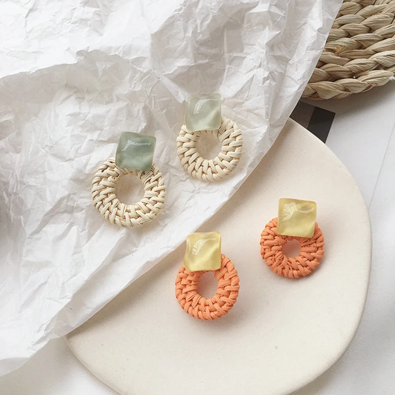 

HUANZHI 2019 New Colorful Geometric Square Transparent Water Ripple Lafite Weaving Circle Stud Earrings for Women Girls Party