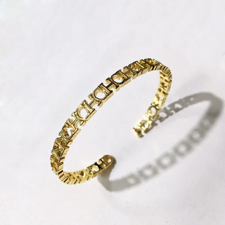 

2018 New Fashion Hollow CH Letter Copper Bangle Open Cuff Design Gold Bracelet Bracelet For Women Wrist Jewelry