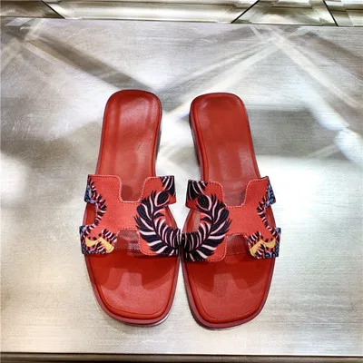 

Brand Designer Woman Flats Leather Print Zapatos Mujer Woman Slipper Summer Outdoor Woman Slides Chic Shoes Sapato Feminino