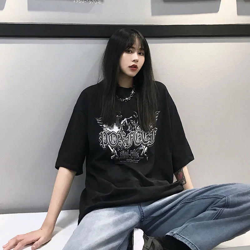 

Women T-shirt dark system 2019 new summer female T-shirt short sleeve schoolgirl fashion loose white black Korean style c15