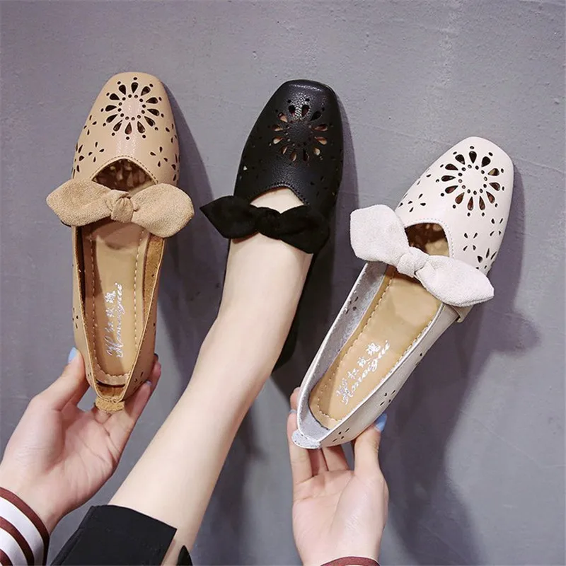 

2019 Slipony Women Hole Shoes Ladies Leather Shoes Breathable Soft Women Flats Shoes Vulcanized Slip on Women Sneakers