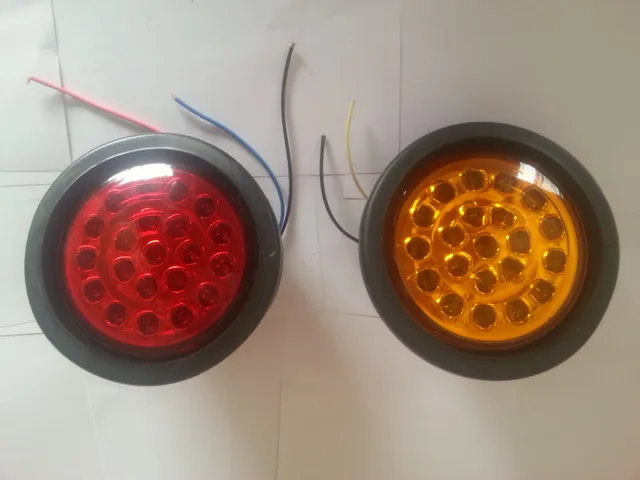 2x24 v roud LED rubber Trailer verlichting Truck Vrachtwagen Bus ... 2x24 v roud LED rubber Trailer verlichting Truck Vrachtwagen Bus ...