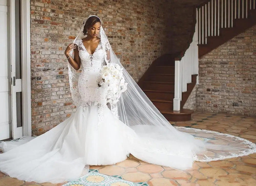 

Sexy Deep V Neckline Cap Sleeves Appliques African Wedding Dresses Sweep Train Mermaid Bridal Dresses