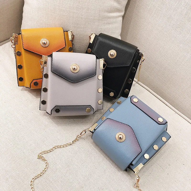 

2019 Fashion Women Bucket Bag Caviar Pattern Hexagonal rivet Bucket Bag Gradient Single Shoulder Diagonal Lady Bag