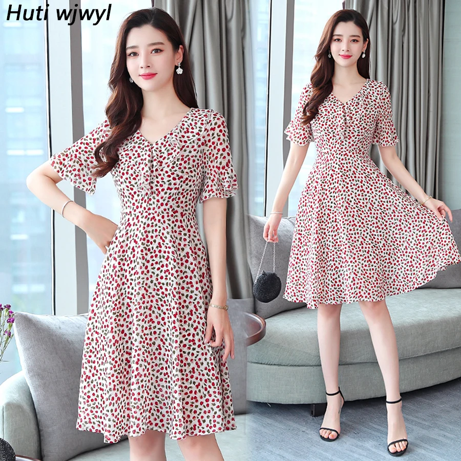 Женское шифоновое пляжное платье средней длины облегающее элегантное в стиле