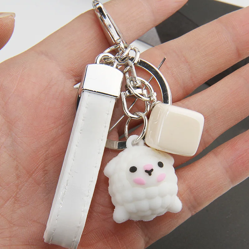 

2019 New Fashion Epoxy Three-dimensional Cute Alpaca Keychain Doll Creative Cartoon Little Sheep Bag Pendant Jewelry Small Gift