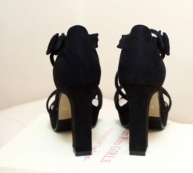 black  (11)