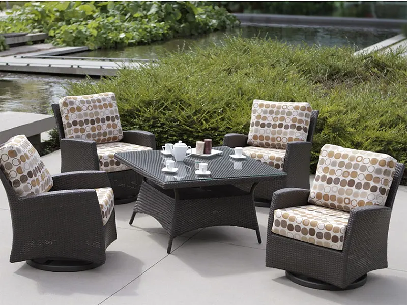 2017 New style hand woven synthetic rattan royal design french bistro