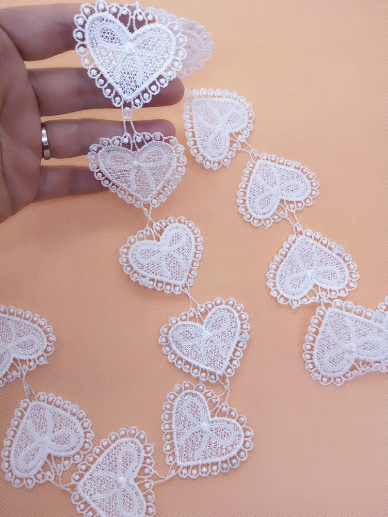 PEACH HEART LACE TRIM