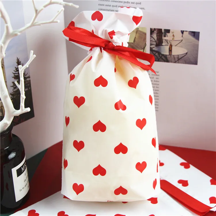 

50pcs/lot Red Heart White Plastic Drawstring Bag Candy Bag Valentine's Day Birthday Party Wedding Decor