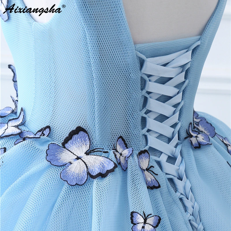 Небесно-голубое вышитое бальное платье Бабочка Вечернее платье Глубокий v-образный вырез кружева сзади длина пола Цветы Сладкий 16 платья