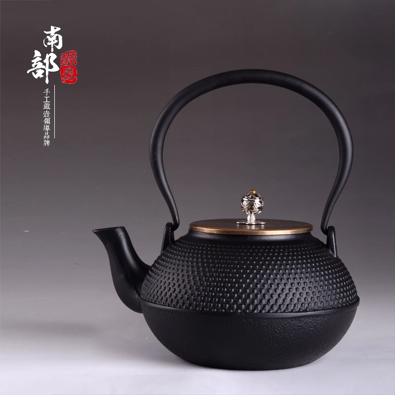 

1300ml Japan Cast Iron Teapot Uncoated Pig Iron Kettle Boiled Water Tea Pot Japanese Black tea Kung Fu iron teapot Free Shipping
