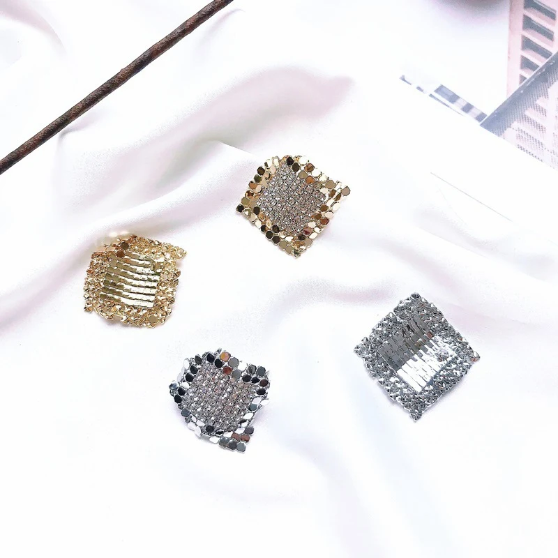 

2019 Korean Square Stud Earrings For Women Sequin Crystal Geometric Brincos Party Girl Ear Jewelry Gift pendientes mujer moda