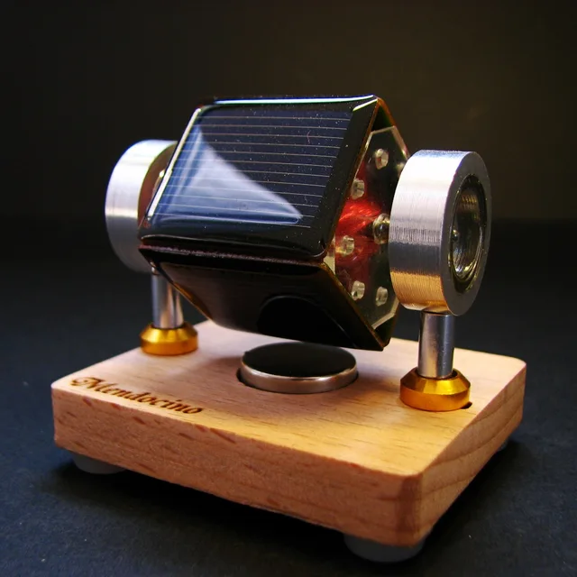 Tiny Mendocino Motor suspension Solar toy Scientific physics