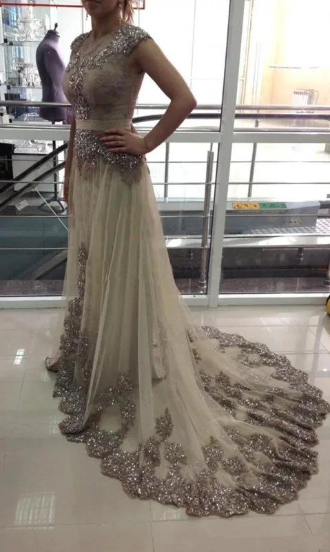

Elegant Muslim Evening Dresses 2019 A-line Cap Sleeves Tulle Lace Beaded Islamic Dubai Saudi Arabic Long Evening Gown Prom Dress