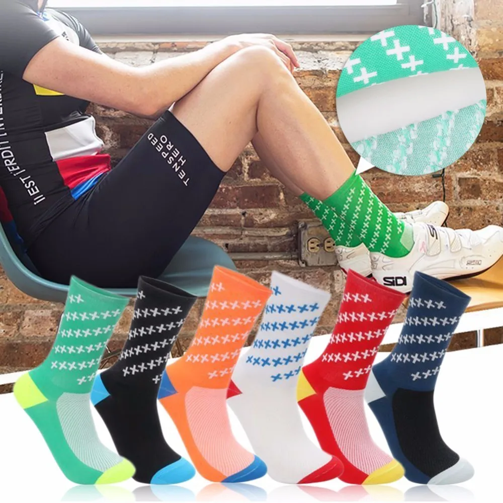 

New Professional Cycling Socks Breathable Wicking Feet Protection Socks Outdoor Road Bike Riding Sport Socks Bicycle Accessories