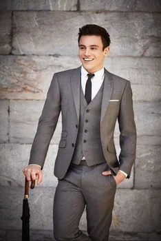 Cena 2018 Kostium Homme Klasyczne Smokingi Groomsmen Szary Garnitury ślubne Dla Ludzi Biznesu Garnitury Odzież Robocza Blazer (kurtka + Spodnie + Kamizelka + Krawat)