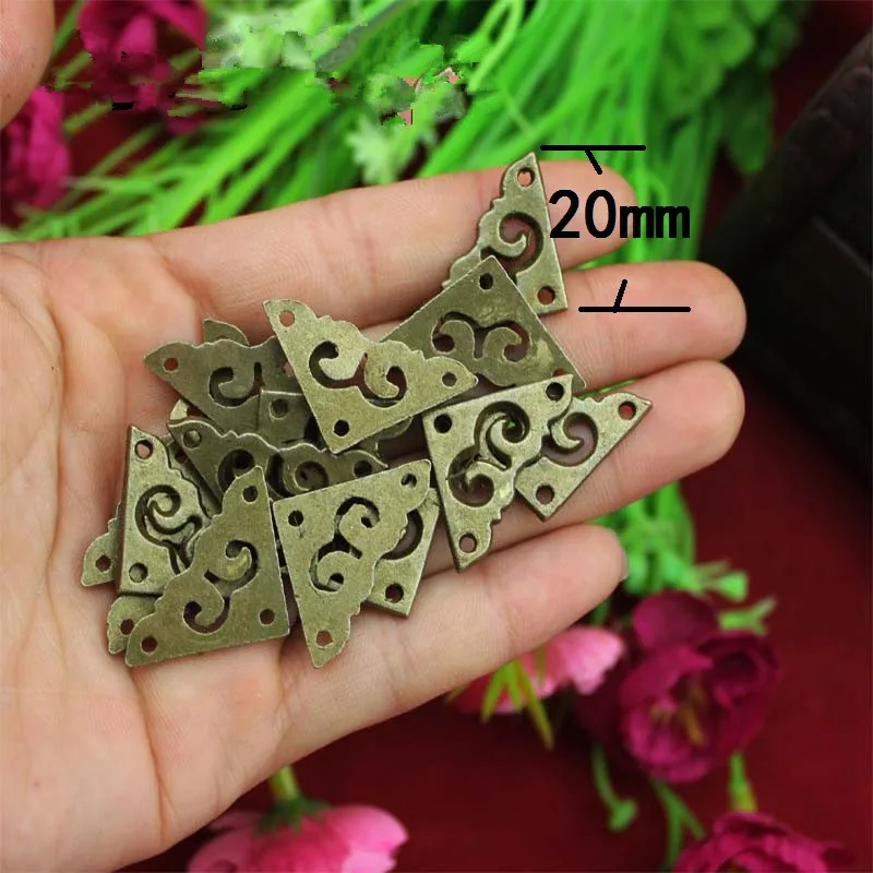 Zinc-Alloy-Triangle-Flower-Wraps-Cabochon-Ancient-Bronze-Flatback-Embellishments-Scrapbooking-For-Wooden-Box-DIY-20mm